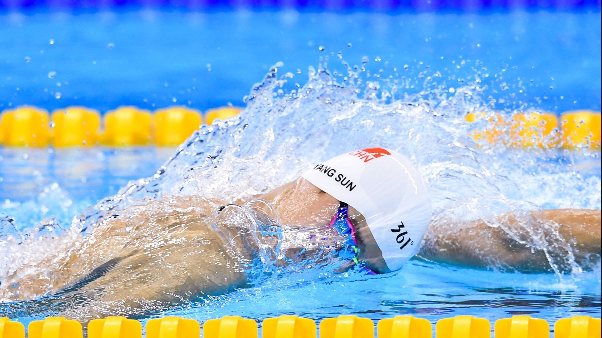 史密斯女子200米蝶泳决赛表现抢眼，女子200米蝶泳美国选手