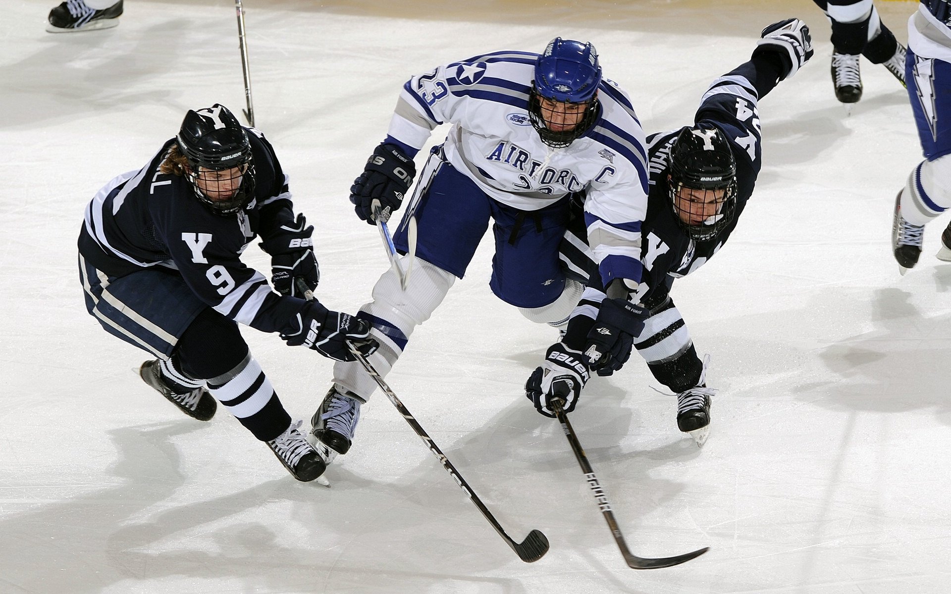 皮特·卡普尔的反击速度与精准度为袋鼠队带来更多进攻机会，皮特卡罗尔